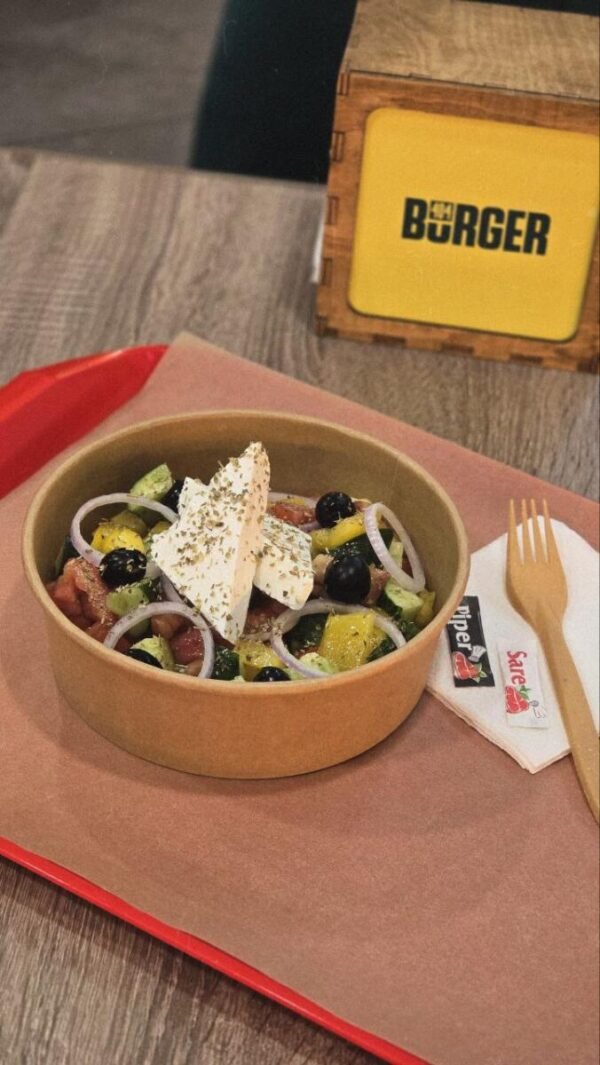 SALATĂ GRECEASCA