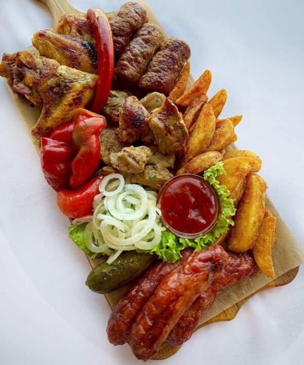 Плато мясное