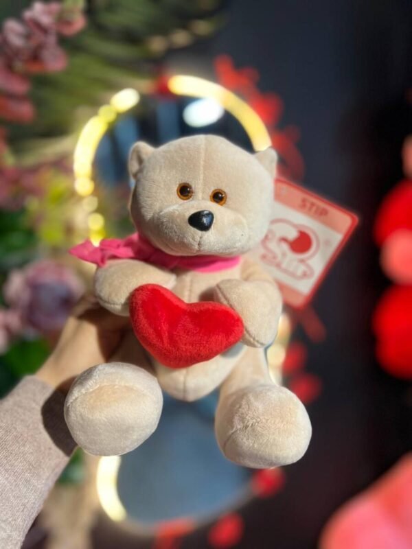 Медвежонок с сердцем