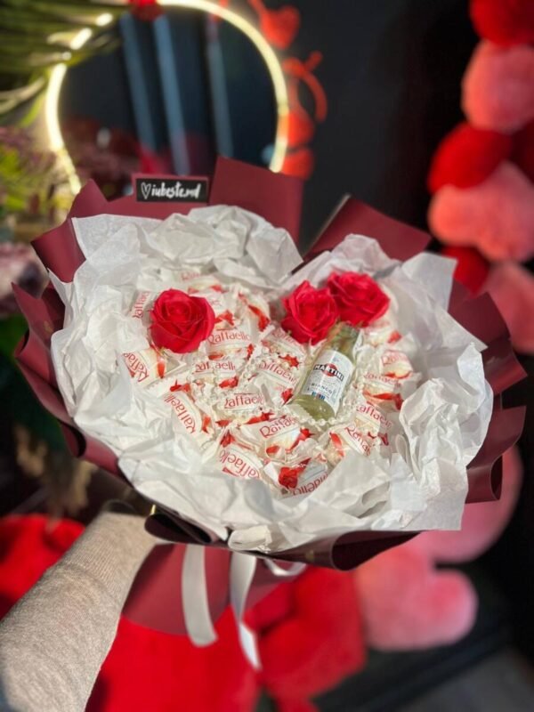 Сердце с розами