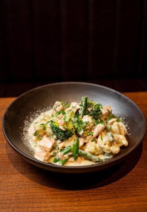 Соте из семги с брокколи